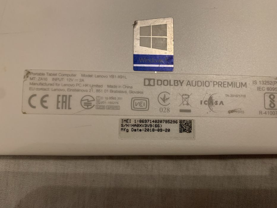 Lenovo Yoga Book YB1-X91L | Stare foarte bună | Folosit rar