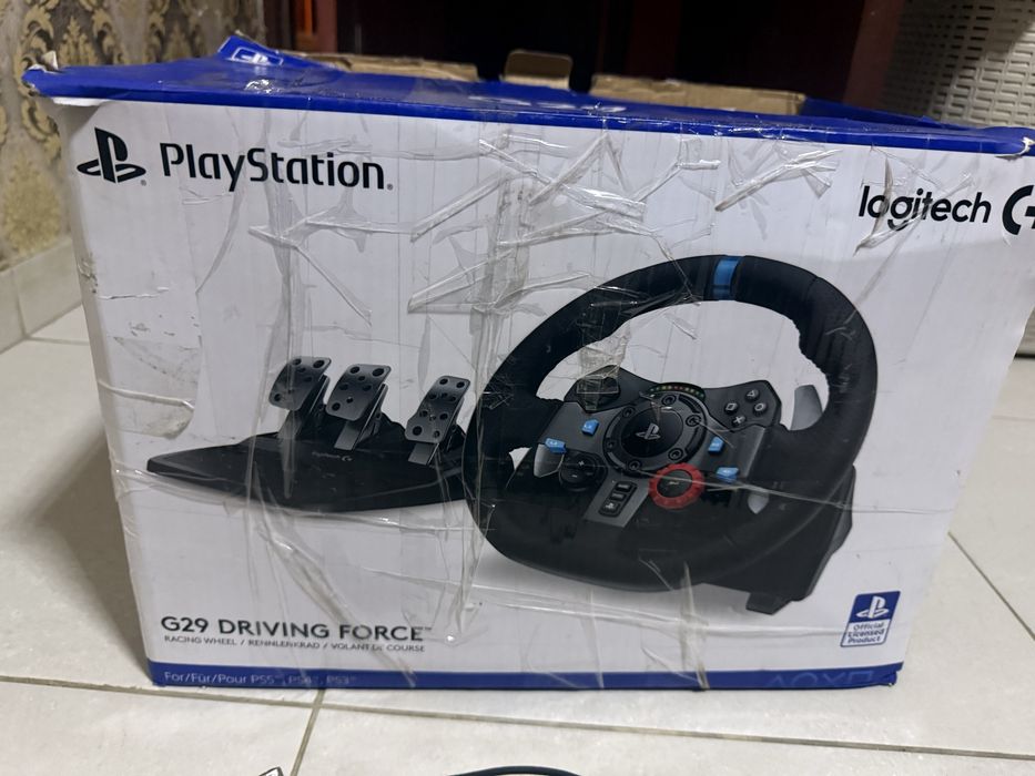 Volan Logitech G29+Pedale+Schimbator / Pretul e in lei!