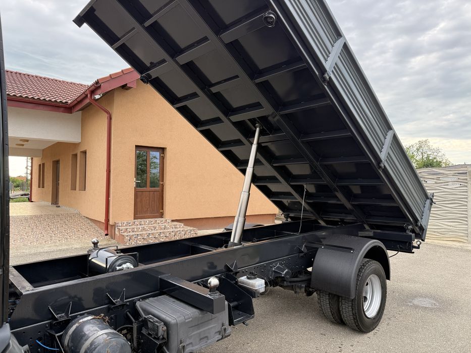 Iveco Eurocargo 180cp Basculabil trilateral Euro 5