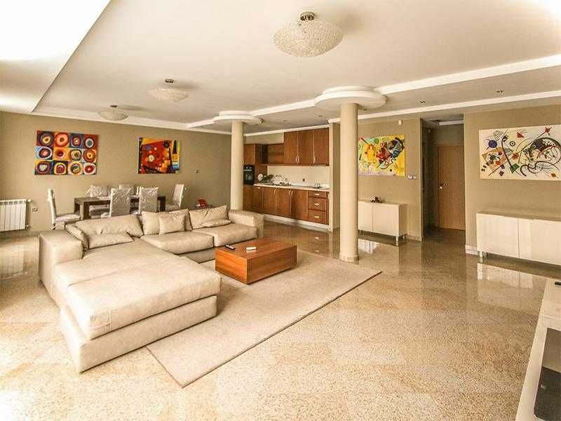 Продава се Четиристаен апартамент в София, Белите брези - 100 кв.м за 1320 €/кв.м - Снимка #1