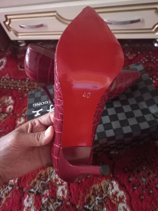 Женская туфли каблук