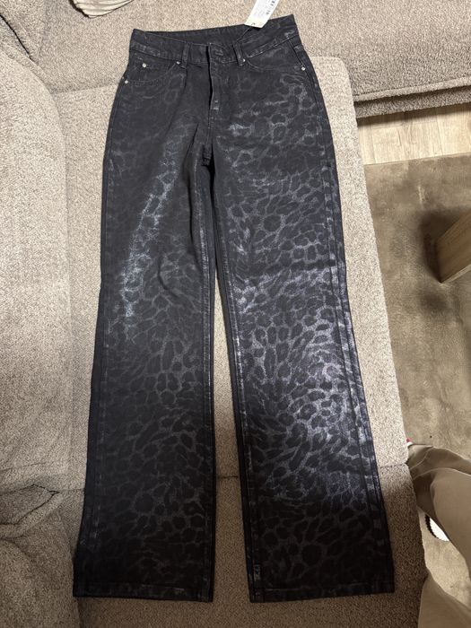 Чисто нови дънки -Trendyol