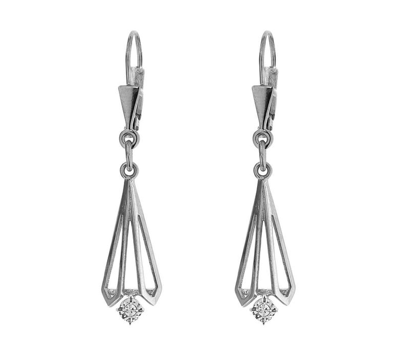 Pereche de cercei din aur alb, decorată cu diamante