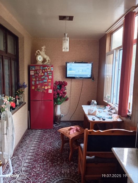 Срочно 2/1/4 Продается Квартира на Феруза Массив Экобазар