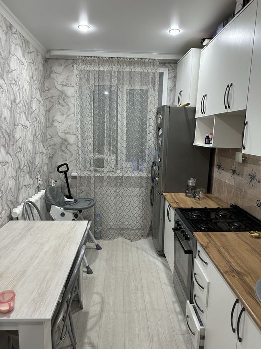 Продам трехкомнатную квартиру