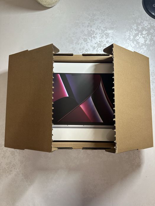 Продаю Macbook M2 Pro 14inch 16/512