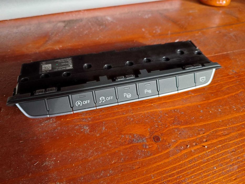 Panou comenzi Audi A4 B9 , Audi A5, Q5 - 8W0925301