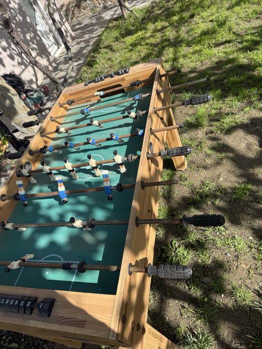 Vand masa de fotbal cu 22 jucatori