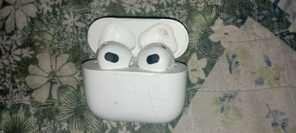 Air pods 2000тенге