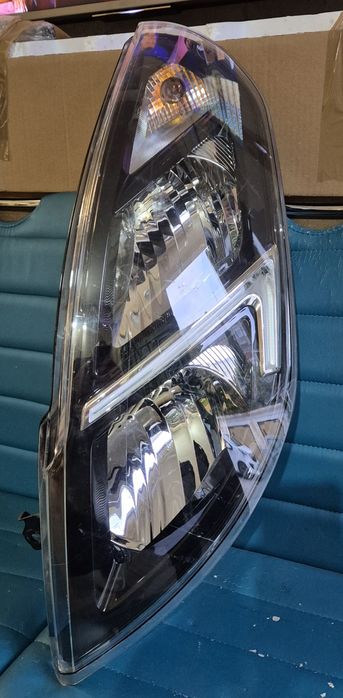 Фар Renault Master, Opel Movano 
Фар Renault Master 26060