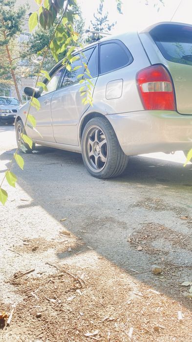 Продам MAZDA323f 2000года