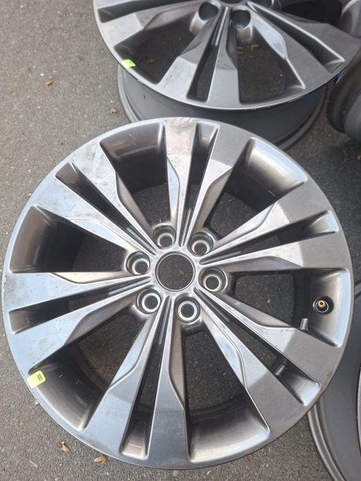 18" Mercedes X class w470 / Nissan Navara 2017+