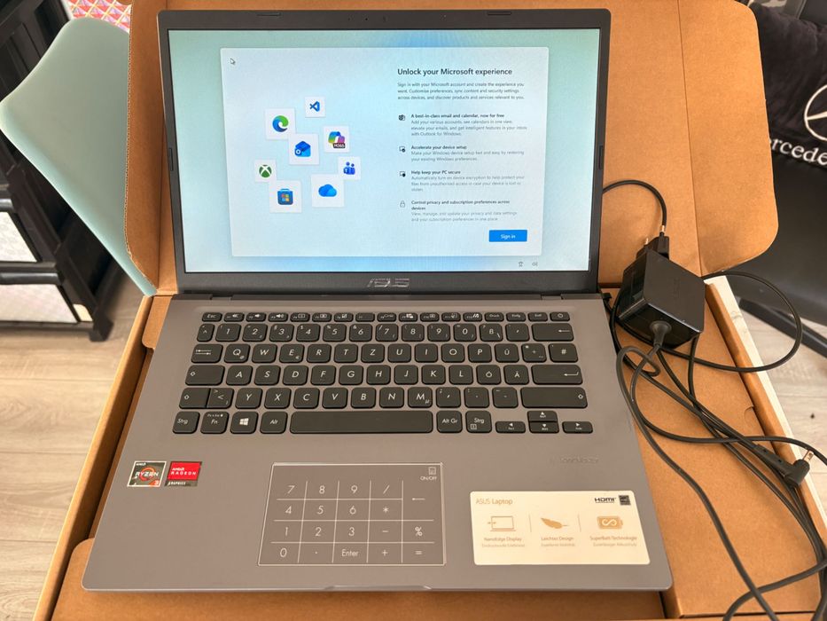 Laptop Asus ecran 14”