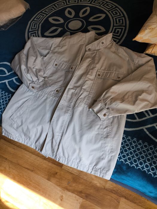 Куртка женская 50-52 р