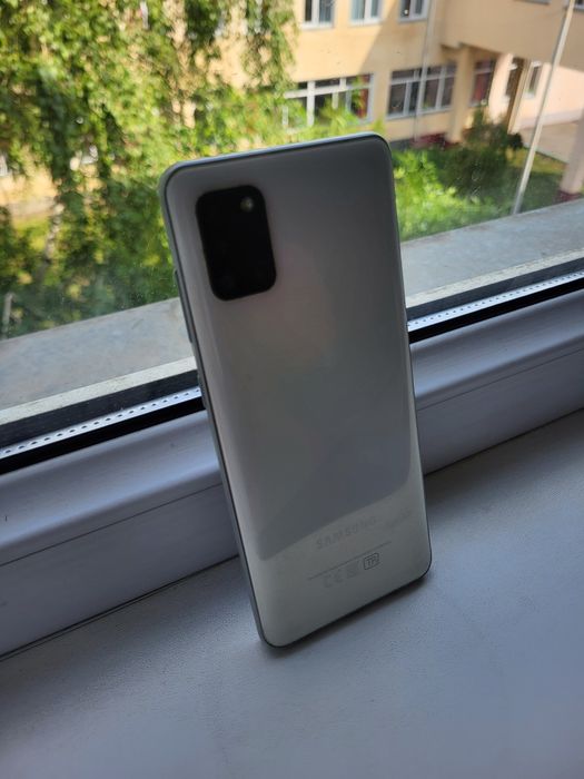 Продам samsung galaxy a31