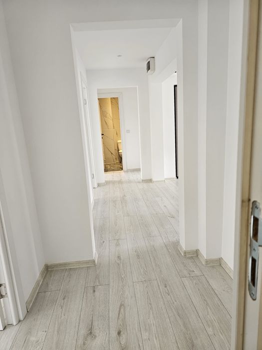 Apartament cu 4 camere, Str Muncii