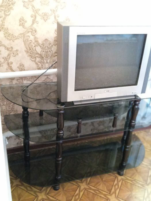 Подставка вместе с тв