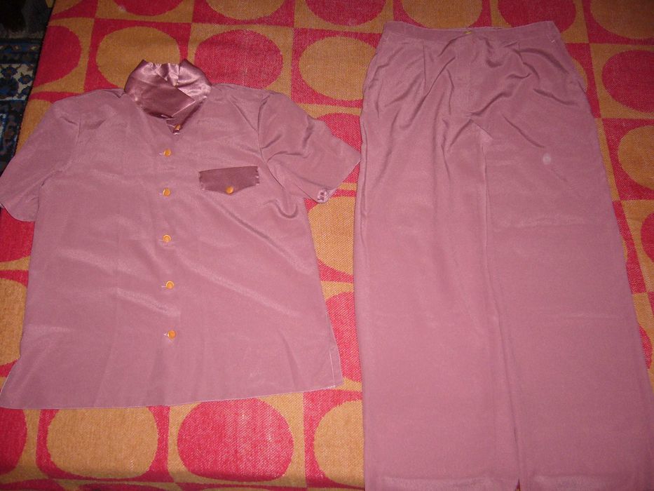 Costume de dama si bluze de dama