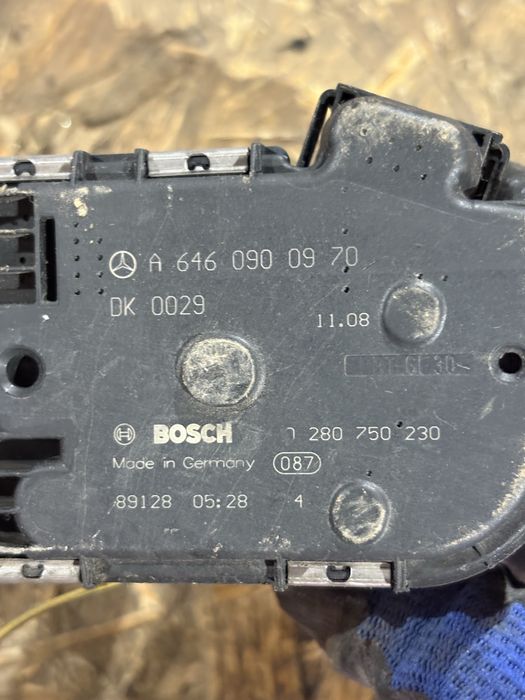 Mercedes w204 2.2 cdi 170 кс Дросел Клапа