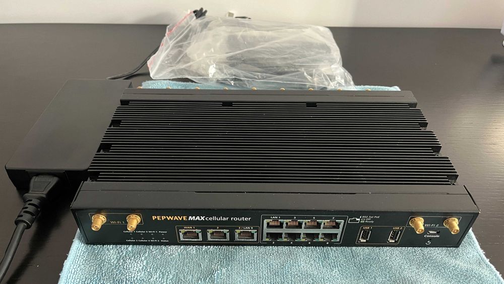 Router Peplink MAX HD2 MBX 5G