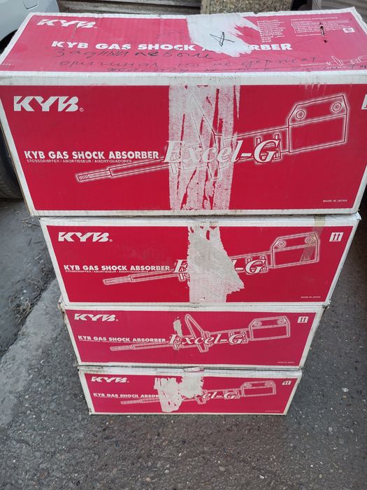 Стойки на Камри 35 Амортизаторы