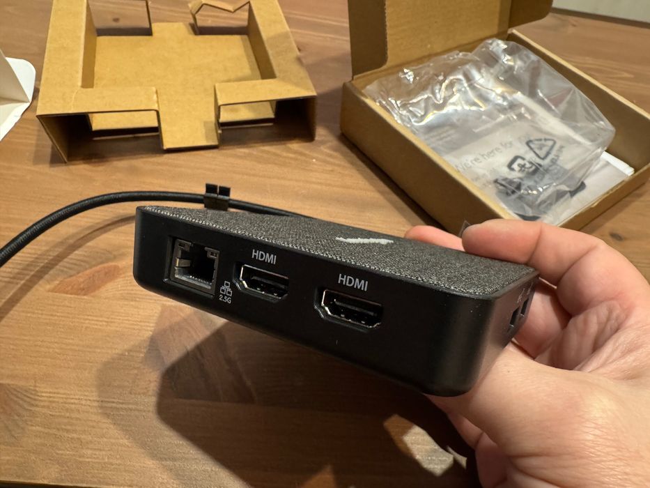 Docking (adaptor/multiplicator porturi) laptop USB 4.0, 2xHDMI suporta rezolutie 8K