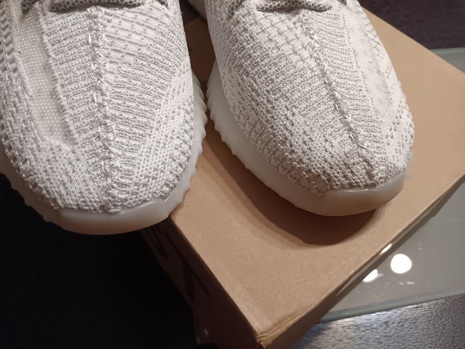 Изита,  бутонки Nike