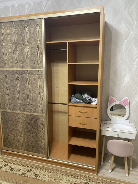 Продам шкаф в отличном состояннии