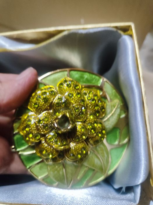 Шкатулки разные .