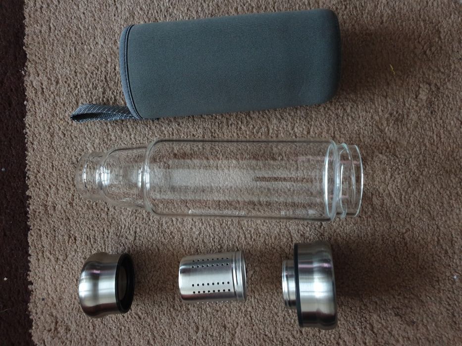 Сувенири: Чинийка, Календар, Бутилки, Фенерче, китара и др.