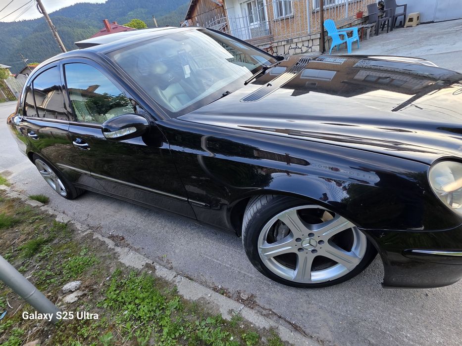 Мерцедес е 320 w211