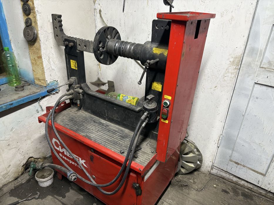 Станок для правки дисков