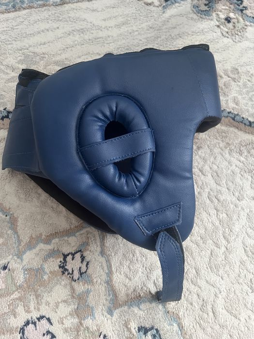 продам боксерский шлем