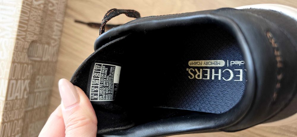 Сникърси Skechers