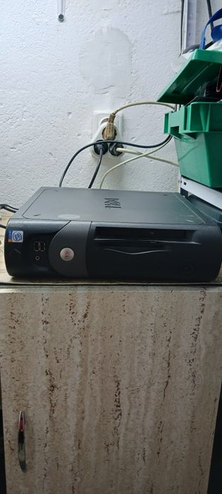 Продавам компютър