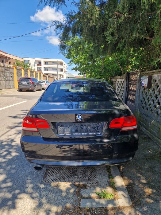 BMW e92 320i 2007 coupe