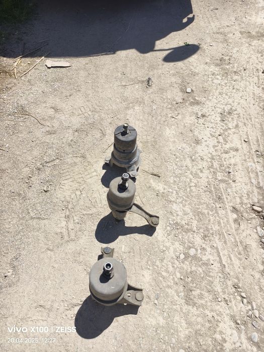 Подушки на ДВС Камри 50