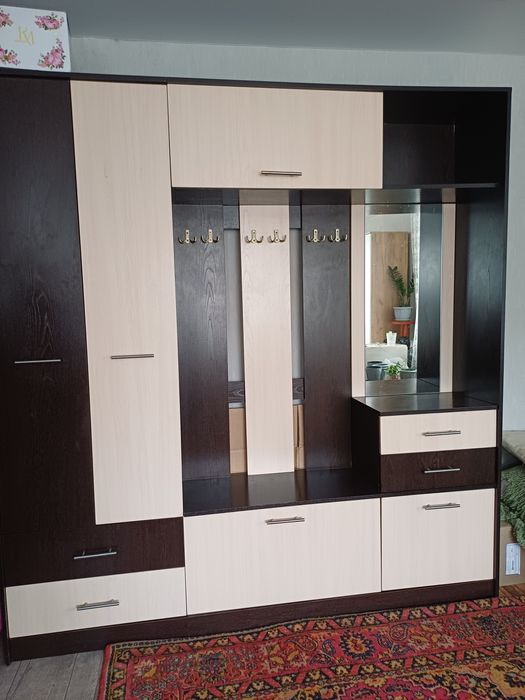 Прихожая отличное состояние