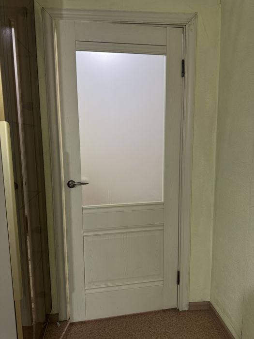 Двери для дома деревянный