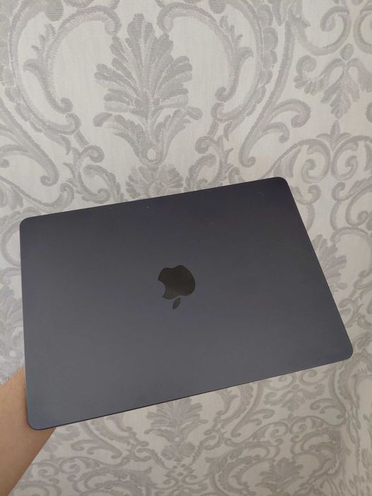 Macbook air M2 8/256 KH/A