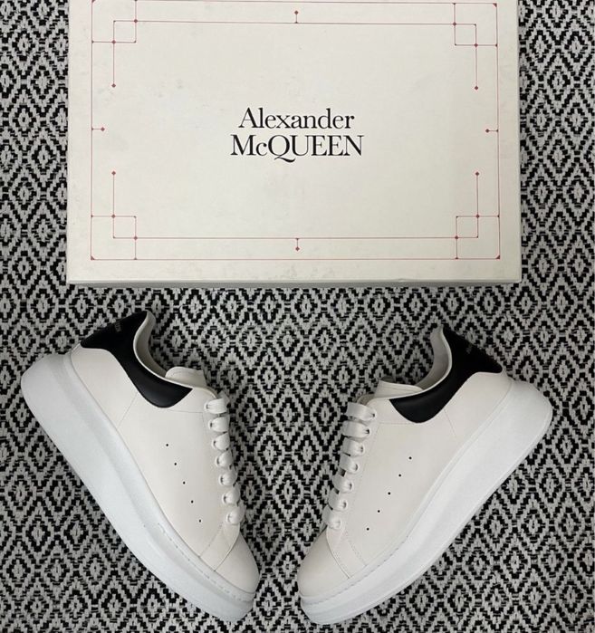 Adidasi Alexander Mcqueen albi/negri piele naturala