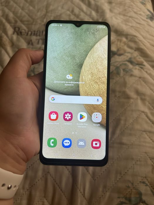 Samsung A 12.