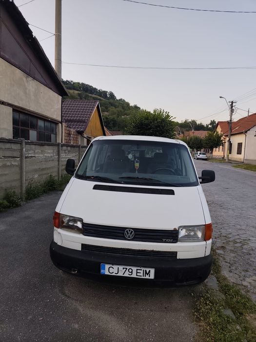 Vand t4 pentru dezmembrat sau cu totul