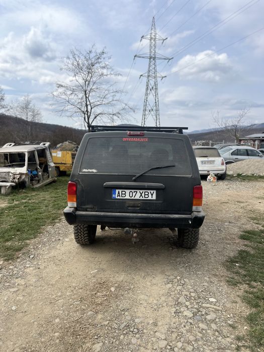 Jeep Cherokee XJ 2.5 Diesel – 4x4