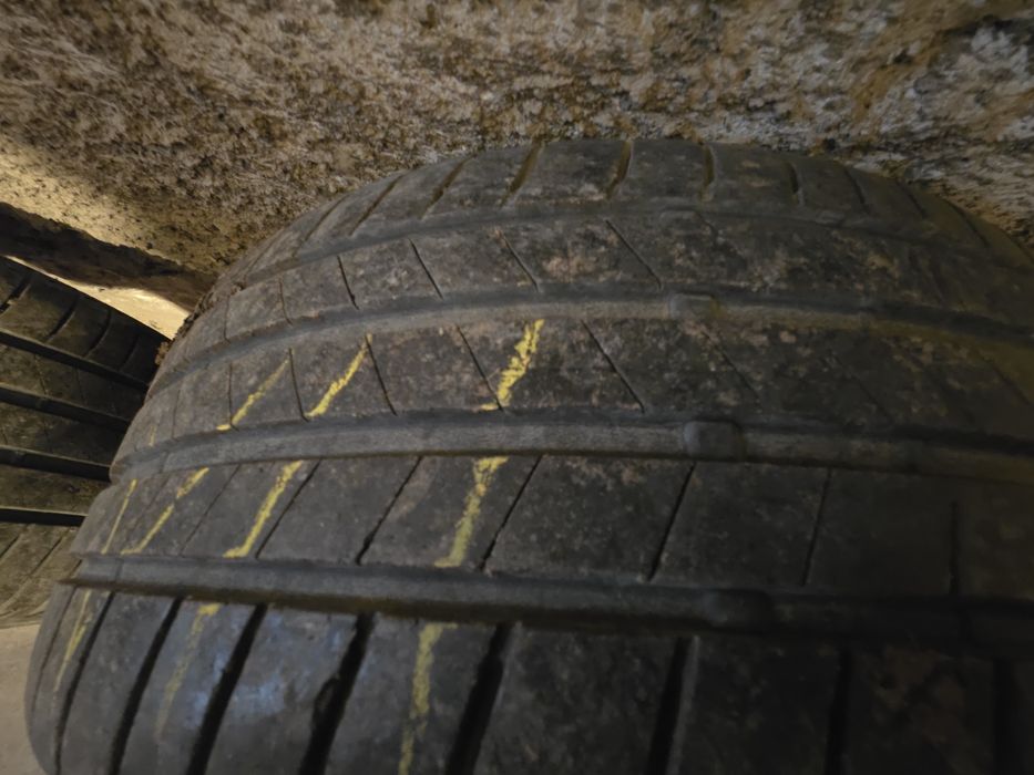 Гуми Bridgestone 225 45 17