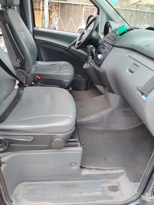 Продавам Бус Мерцедес вито