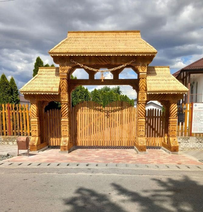 Poartă Maramureșeană