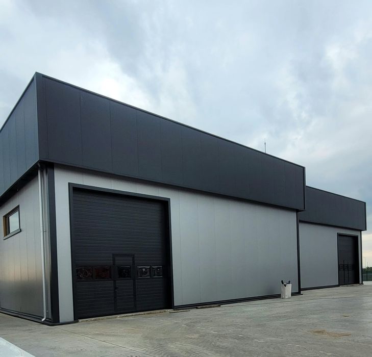 Vanzare Imobil teren 5000mp si 4 hale lipite cate doua