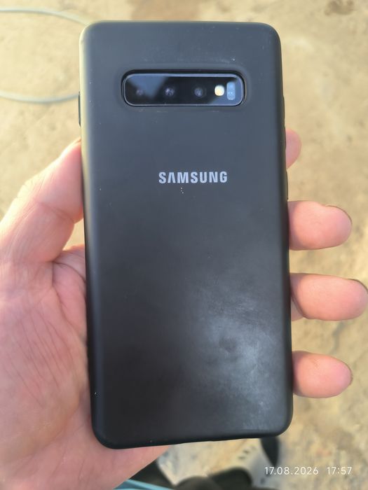 Продам Самсунг S10 plus
