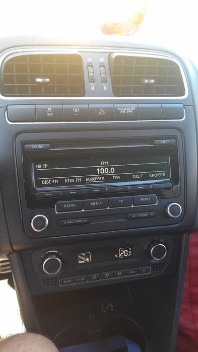 Vand wv polo model 2012 benzina